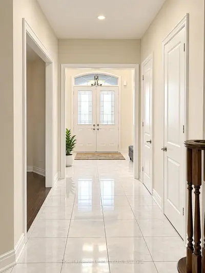 11 Hertonia Street, Brampton, On L6p 4e6