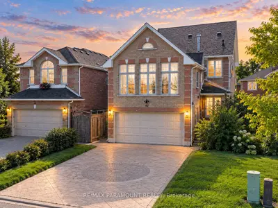 42 Ripley Crescent, Brampton, On L6y 5c4