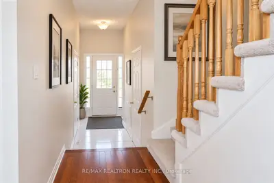 5530 Glen Erin Drive 23, Mississauga, On L5m 6e8