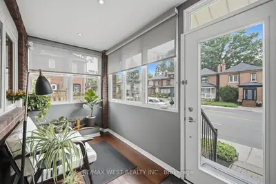 151 Jane Street, Toronto, On M6s 3y8