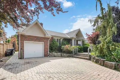 11 Duval Drive, Toronto, On M6l 2j9