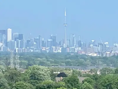 9 Valhalla Inn Road 1511, Toronto, On M9b 0b2