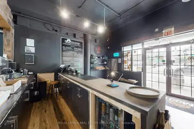 399 Elizabeth Street 6, Burlington, On L7r 2l7