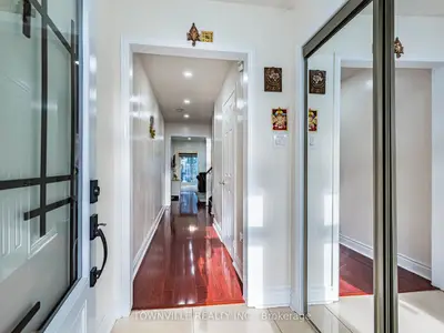 63 Ural Circle, Brampton, On L6r 1h2