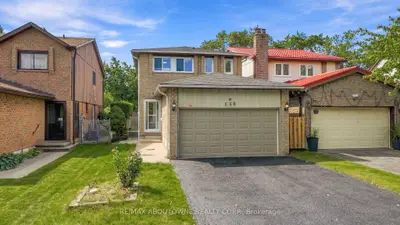 668 Greycedar Crescent, Mississauga, On L4w 3j7