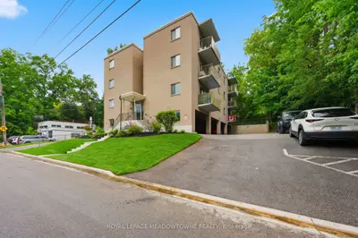 49 Park Avenue 301, Halton Hills, On L7g 3h9