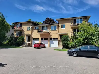 15 Cannon Road 15 C, Toronto, On M8y 1r8