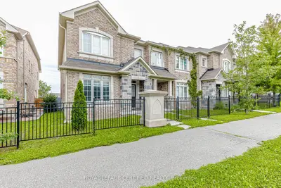 66 Hatton Court, Brampton, On L6y 0h7