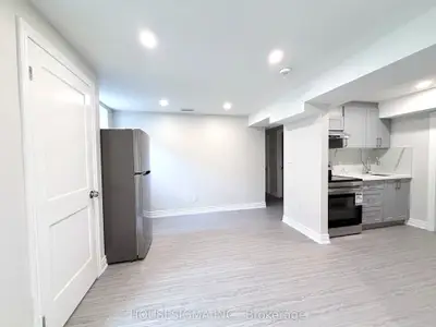 Basement Apartment - 438 Tilt Point, Milton, On L9t 7y6