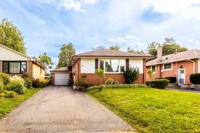 39 Checkendon Drive, Toronto, On M9w 2y8