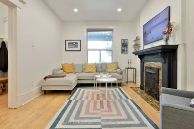 987 Saint Clarens Avenue, Toronto, On M6h 3x8