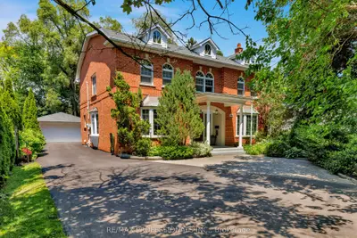 106 Rathburn Road, Toronto, On M9a 1r7