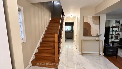 40 Morado Court, Brampton, On L6s 4h7