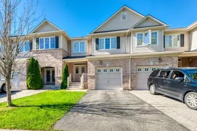 2019 TRAWDEN Way 24, Oakville, ON L6M 0M3
