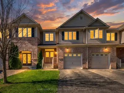 2019 TRAWDEN Way 24, Oakville, ON L6M 0M3