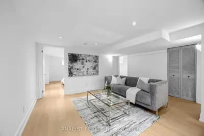 39 Chartwell Road Lower Level, Toronto, On M8z 4e9