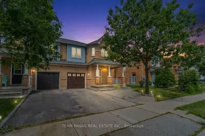 82 Starhill Crescent, Brampton, On L6r 2w1