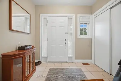 6409 Torre Drive Upper, Mississauga, On L5v 2s5