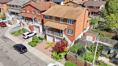 98 Beaver Terrace, Toronto, On M6h 4g8