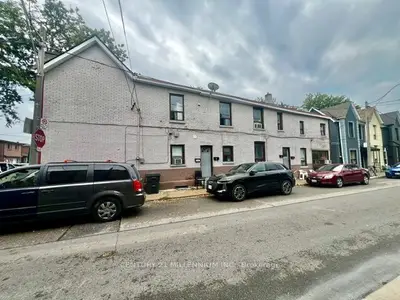 38 Miller Street, Toronto, On M6n 2z7