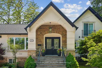 2090 Stonehouse Crescent, Mississauga, On L5h 3j1