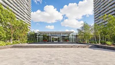 105 The Queensway Avenue 3301, Toronto, On M6s 5b5