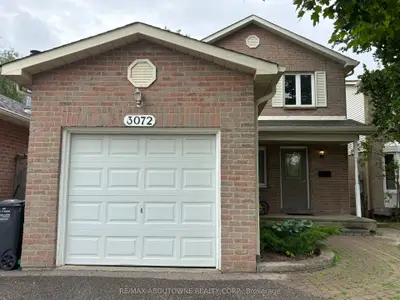 3072 Patrick Crescent, Mississauga, On L5n 3g5