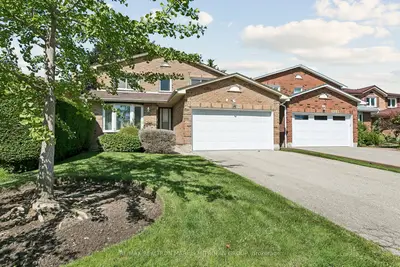 1287 Willowbank Trail, Mississauga, On L4w 3p9