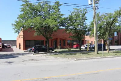 199 Wilkinson Road, Brampton, On L6t 4m2