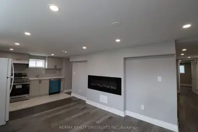 81 Gretna Drive, Brampton, On L6x 2g1