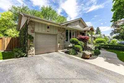 24 Ladore Drive, Brampton, On L6y 1v5