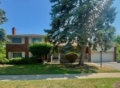 353 Chantenay Drive, Mississauga, On L5a 1e9