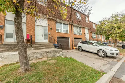 7475 Goreway Drive 50, Mississauga, On L4t 3t3