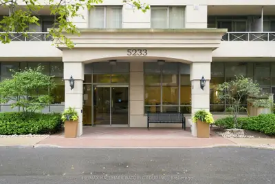 5233 Dundas Street W 316, Toronto, On M9b 6m1