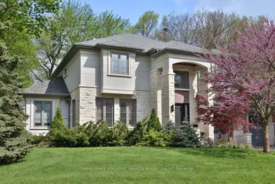 1569 Wembury Road, Mississauga, On L5j 2l8