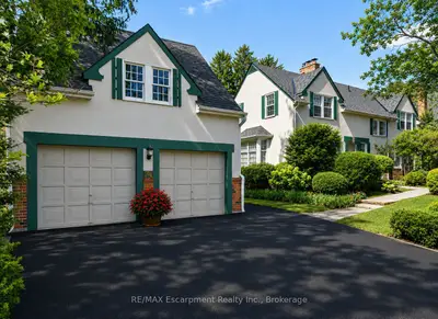 74 Howard Avenue, Oakville, On L6j 3y5