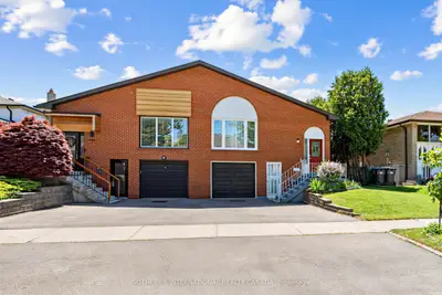496 Fendalton Street, Mississauga, On L5b 2l9