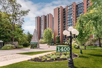 1400 Dixie Road 2205, Mississauga, On L5e 3e1
