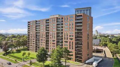 4 Lisa St. Street 1103, Brampton, On L6t 4b6