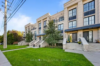 1180 Cawthra Road 102, Mississauga, On L5g 0a5