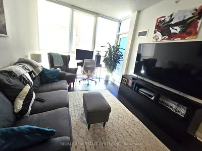 75 Eglinton Avenue W 2301, Mississauga, On L5r 0e5
