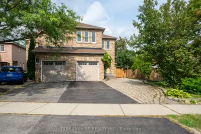 2031 westree Drive, Oakville, ON L6M 3W3