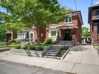 10 Elora Road, Toronto, On M6p 3h6