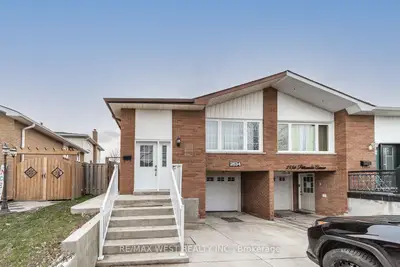 2534 Palisander Avenue, Mississauga, On L5b 2l2