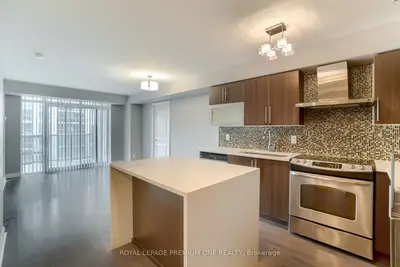 1 Michael Power Place 911, Toronto, On M9a 0a1