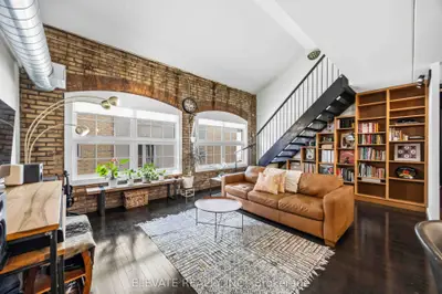 1100 Lansdowne Avenue 322, Toronto, On M6h 4k1