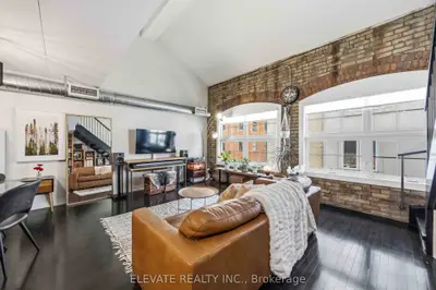 1100 Lansdowne Avenue 322, Toronto, On M6h 4k1