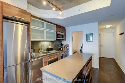 1205 Queen Street W 407, Toronto, On M6k 0b9