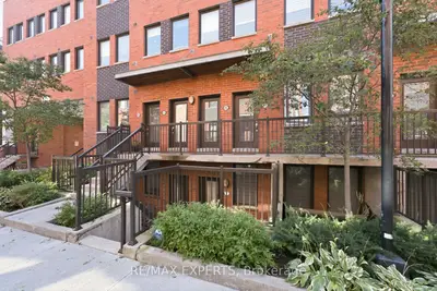 68 Winston Park Boulevard 46, Toronto, On M3k 1c3