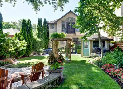31 Maple Avenue N, Mississauga, On L5h 2r9